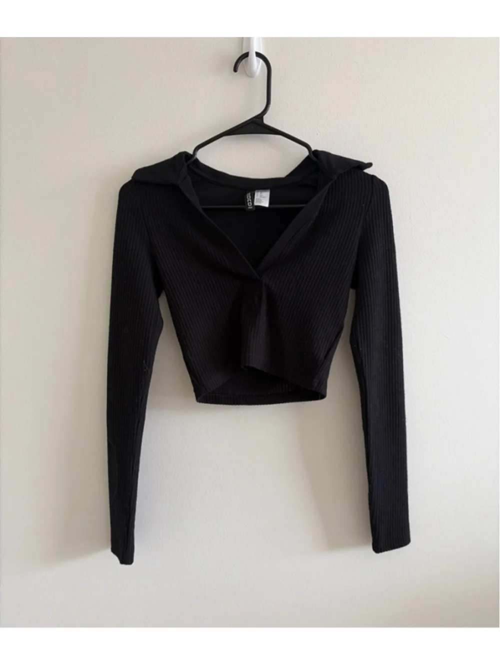 Women's H&M Black Ribbed Collared Long Sleeve Tee XS - Picture 1 of 3